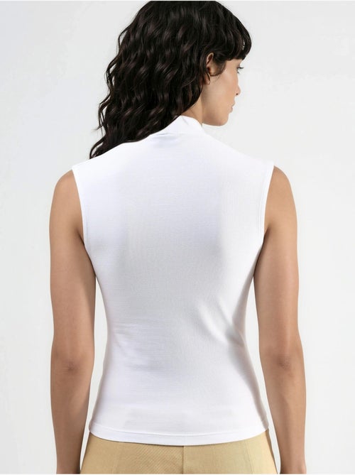 Blusa drappeggiata senza maniche con scollo a v busem - Kiabi Blusa drappeggiata senza maniche con scollo a v busem - Kiabi