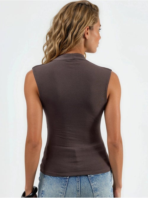 Blusa drappeggiata senza maniche con scollo a v busem - Kiabi Blusa drappeggiata senza maniche con scollo a v busem - Kiabi