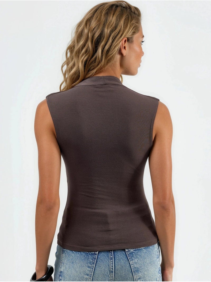 Blusa drappeggiata senza maniche con scollo a v busem Marrone scuro - Kiabi