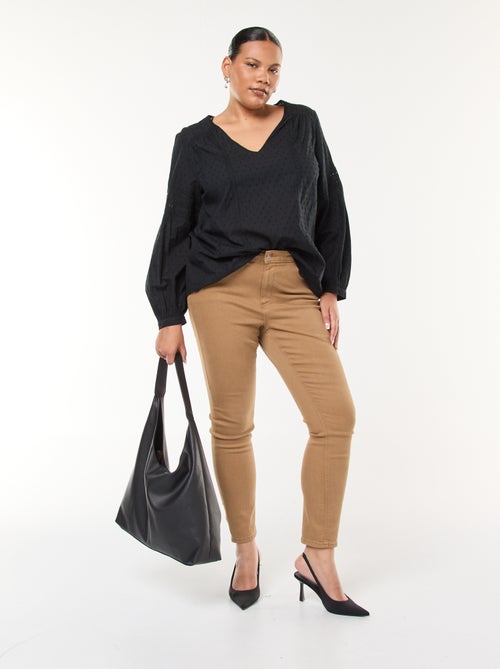 Blusa fluida a tinta unita con plumetis e ricami traforati - Kiabi