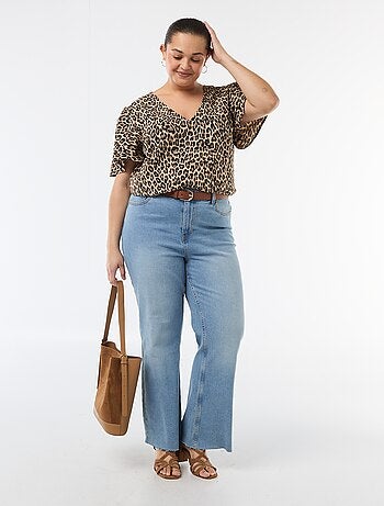 Blusa fluida tinta unita a maniche corte