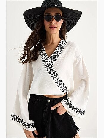 Blusa in cotone lucci
