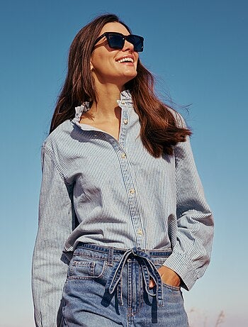 Blusa in denim con colletto a volant