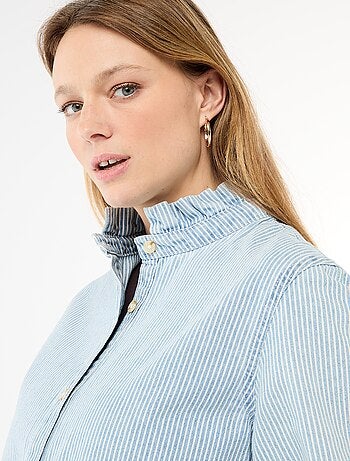 Blusa in denim con colletto a volant