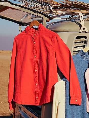 Blusa in denim con colletto a volant