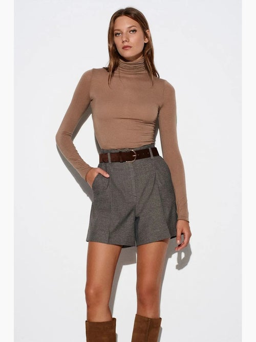 Blusa in jersey a collo alto slim fit dilvin - Kiabi Blusa in jersey a collo alto slim fit dilvin - Kiabi