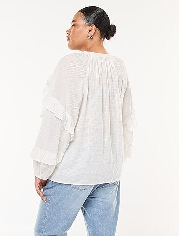 Blusa in plumetis con volant e lacci da annodare al collo