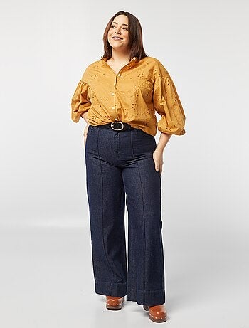 Blusa in ricamo a punto inglese