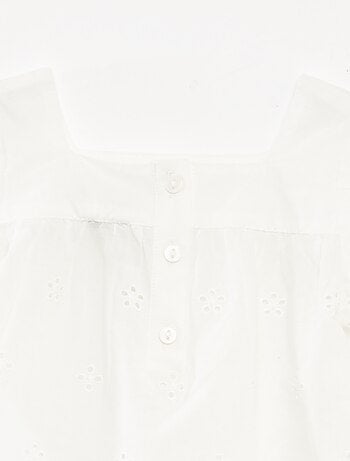 Blusa in voile di cotone con ricami in sangallo