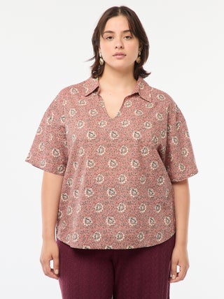 Blusa leggera a maniche corte con motivo