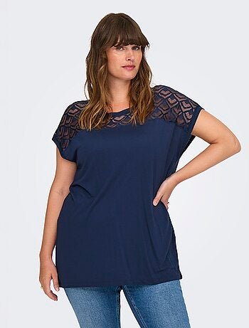 Blusa morbida con dettagli traforati 'Only Carmakoma'