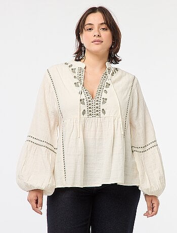 Blusa ricamata a maniche lunghe