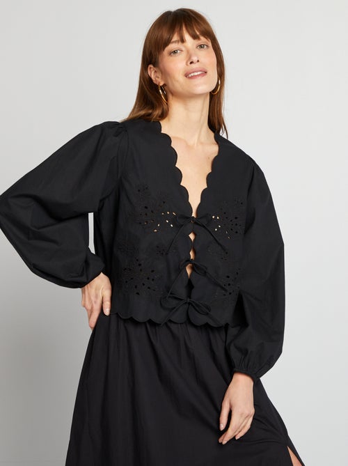 Blusa ricamata con fiocchetti - Kiabi