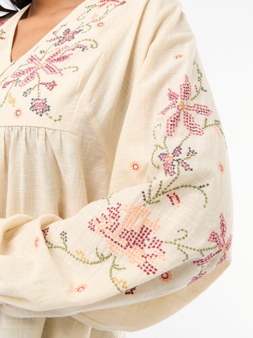 Blusa ricamata con fiori - Kiabi