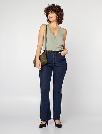 Blusa senza maniche con collo in pizzo