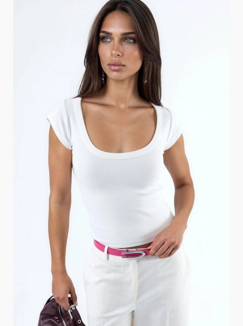 Blusa slim fit a coste con scollo a u busem - Kiabi Blusa slim fit a coste con scollo a u busem - Kiabi