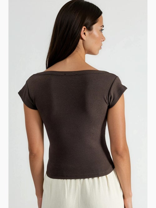 Blusa slim fit a coste con scollo a u busem - Kiabi Blusa slim fit a coste con scollo a u busem - Kiabi