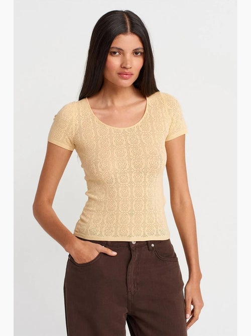 Blusa slim fit a coste testurizzate dilvin - Kiabi Blusa slim fit a coste testurizzate dilvin - Kiabi