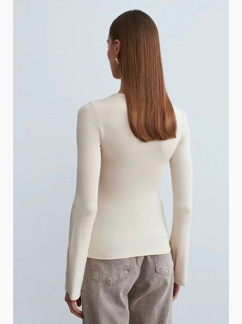 Blusa slim fit a maniche lunghe con scollo girocollo dilvin Crema - Kiabi
