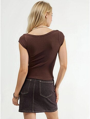 Blusa slim fit con scollo a barca busem
