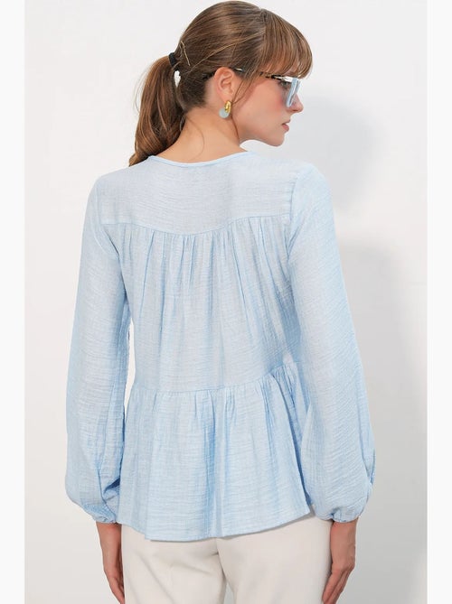 Blusa testurizzata nodo davanti bdart - Kiabi Blusa testurizzata nodo davanti bdart - Kiabi