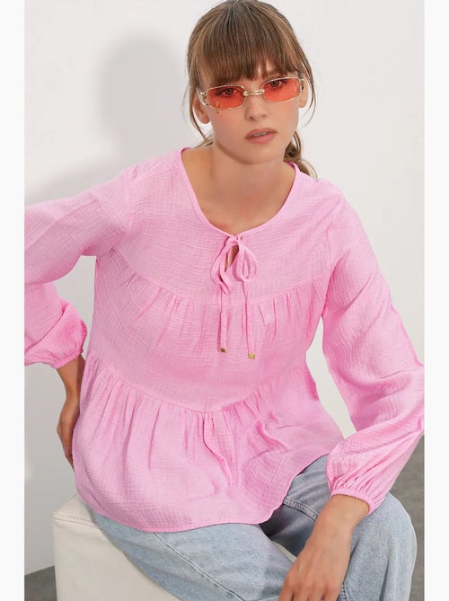 Blusa testurizzata nodo davanti bdart - Kiabi Blusa testurizzata nodo davanti bdart - Kiabi