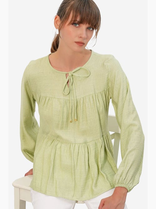 Blusa testurizzata nodo davanti bdart - Kiabi Blusa testurizzata nodo davanti bdart - Kiabi