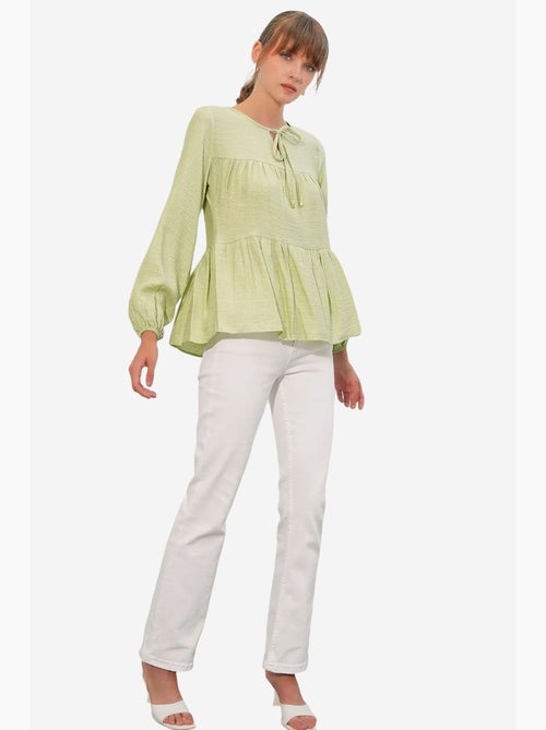 Blusa testurizzata nodo davanti bdart - Kiabi Blusa testurizzata nodo davanti bdart - Kiabi