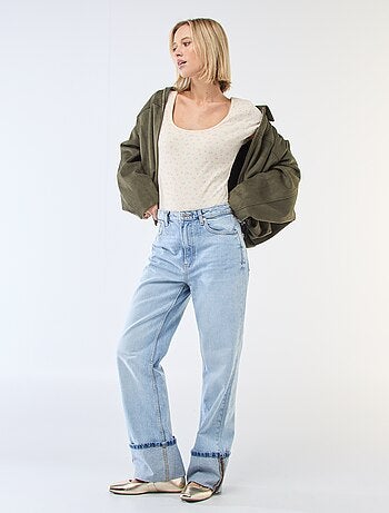 Body a coste e maniche corte