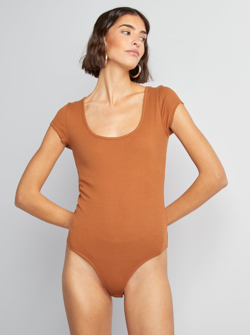 Body a coste e maniche corte MARRONE - Kiabi