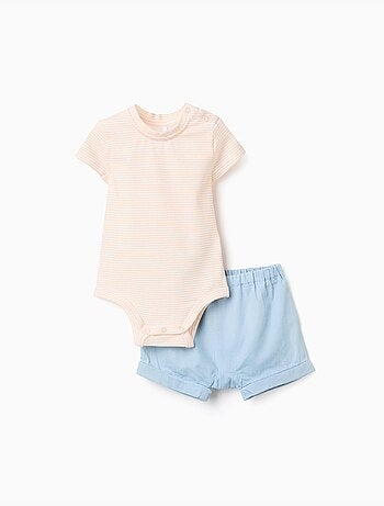 Body a righe + pantaloncini jeans