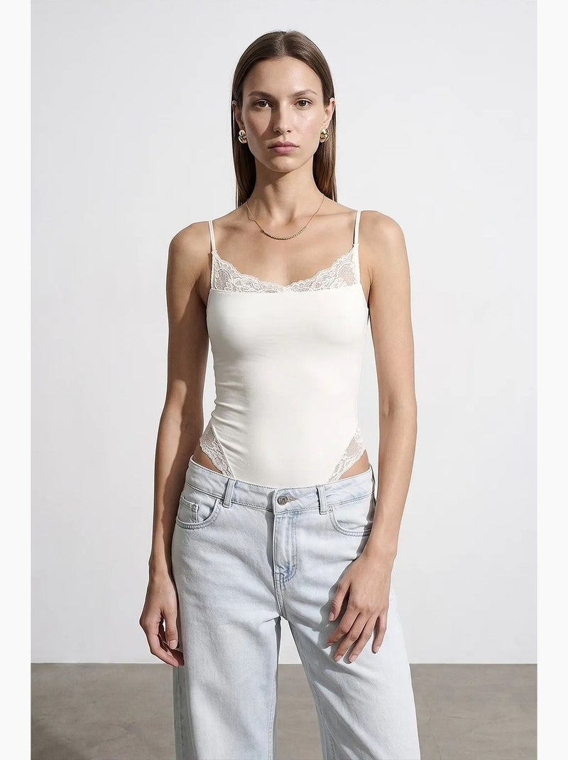 Body-blusa slim fit senza maniche in pizzo dilvin Ecru - Kiabi