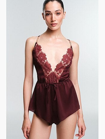 Body in pizzo obsidia penti
