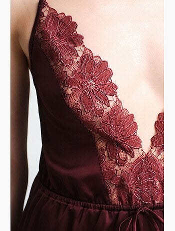 Body in pizzo obsidia penti