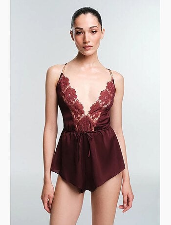 Body in pizzo obsidia penti