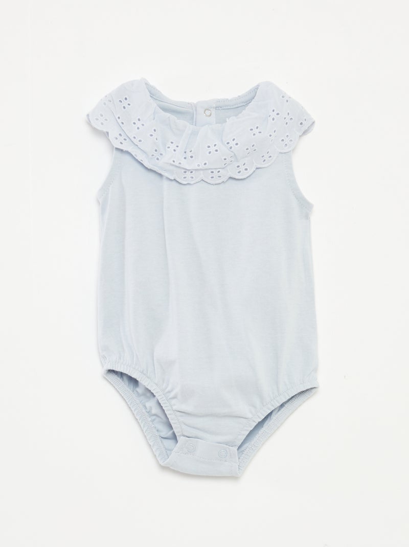 Body senza maniche con collo ampio con ricamo sangallo BLU - Kiabi