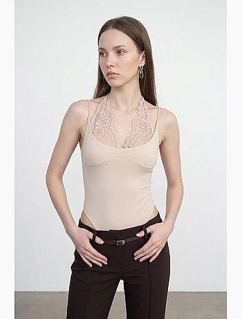 Body senza maniche con cut-out ricamati dilvin