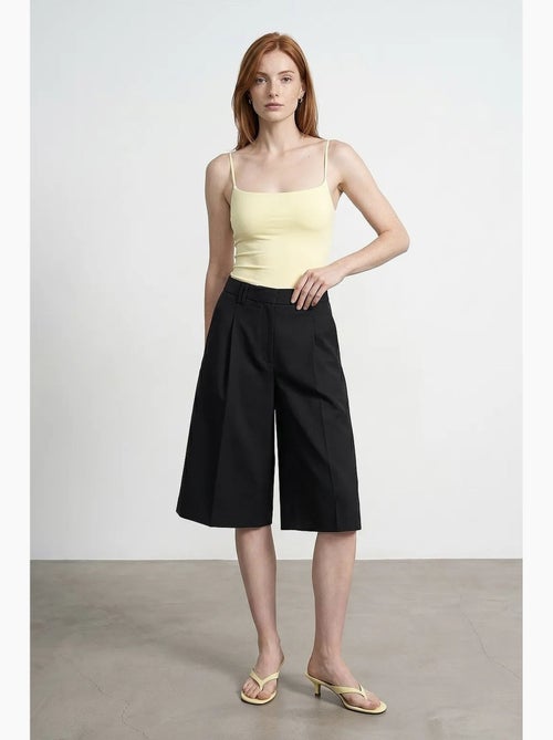 Body senza maniche in nylon con scollo quadrato dilvin - Kiabi Body senza maniche in nylon con scollo quadrato dilvin - Kiabi