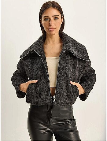 Bomber in peluche testurizzato con chiusura a zip lucci