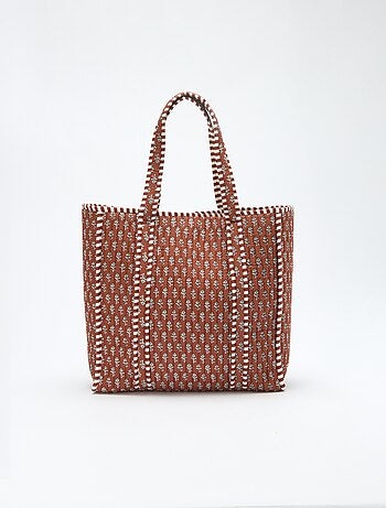 Borsa shopper trapuntata con motivo indiano