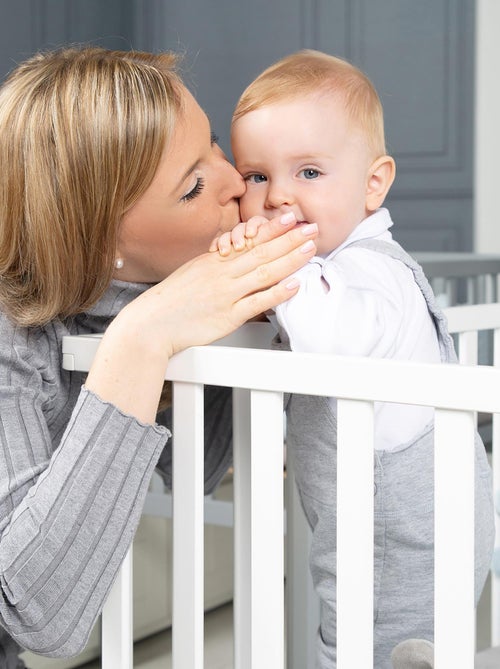 Box per bambini esagonale mobile in legno con tappeto impermeabile + materasso sfoderabile - Kiabi Box per bambini esagonale mobile in legno con tappeto impermeabile + materasso sfoderabile - Kiabi