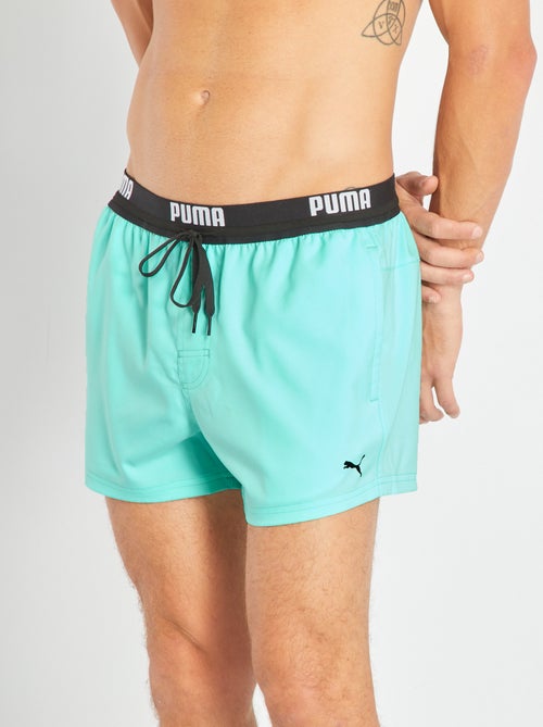 Boxer mare 'Puma' - Kiabi
