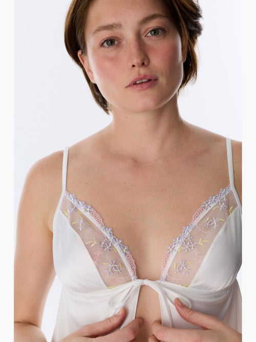 Bralette in raso broderie rotto penti - Kiabi Bralette in raso broderie rotto penti - Kiabi