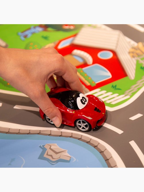Burago play set tappeto circuito per bambini con auto ferrari laferrari - Kiabi Burago play set tappeto circuito per bambini con auto ferrari laferrari - Kiabi