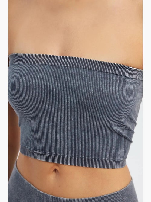 Bustier corto a coste effetto lavato hiccup - Kiabi Bustier corto a coste effetto lavato hiccup - Kiabi