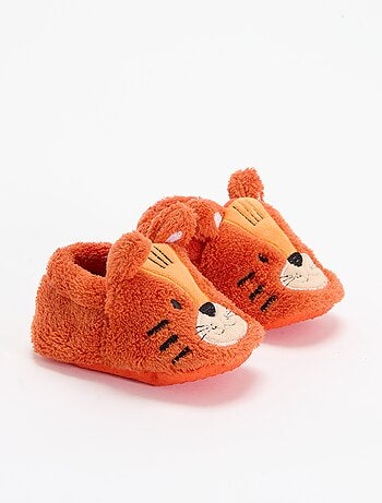 Calde pantofole con design animale
