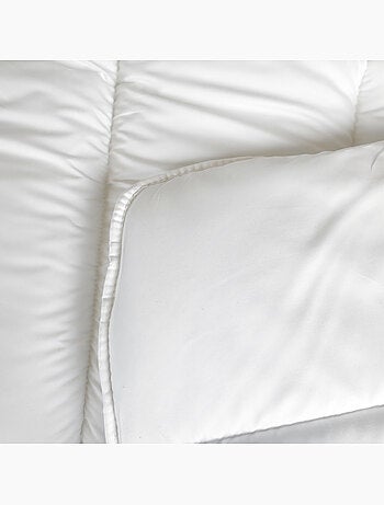 Caldo piumino in microfibra traspirante con trattamento all'aloe vera