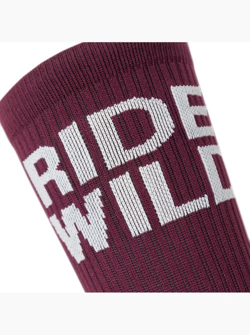 Calze da ciclismo gravel a mezza gamba ciclismo uomo e donna gs2 burgundy - Kiabi Calze da ciclismo gravel a mezza gamba ciclismo uomo e donna gs2 burgundy - Kiabi