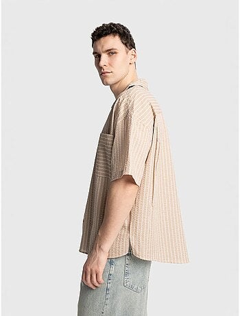 Camicia a maniche corte a righe testurizzate con taschino giesto
