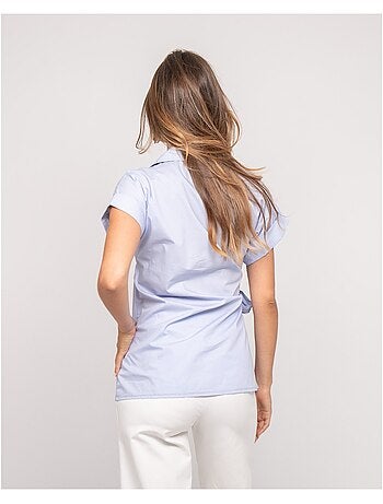 Camicia a maniche corte annodata sul lato OMERVA